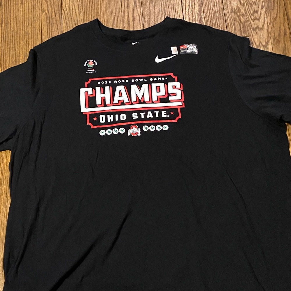 Brand New Nike Ohio State football National Champion tee shirt